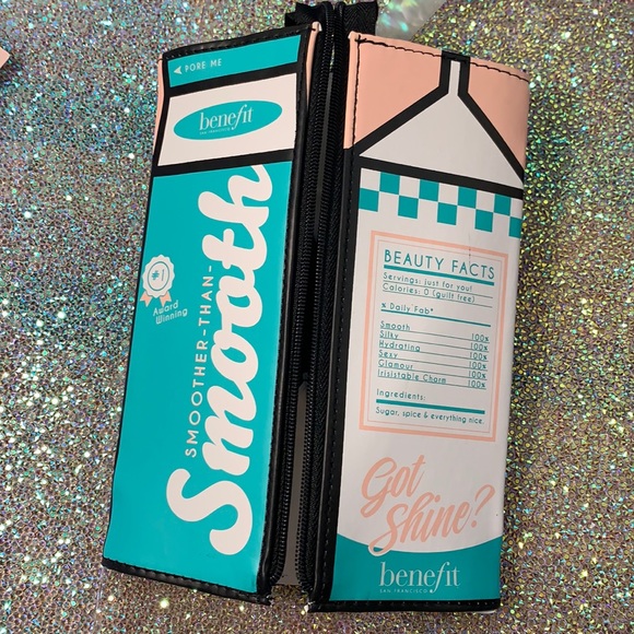 BENEFIT pore milk cosmetics bag